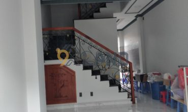 <656TT>: BÁN GẤP NHÀ HẺM – 1 TRỆT 2 LẦU 1 SÂN THƯỢNG – P. TRƯỜNG THỌ – 63.5M2
