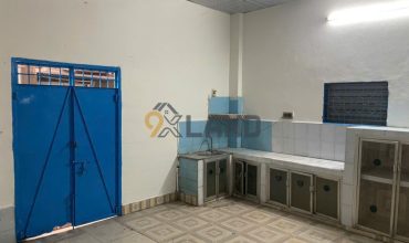 <2165LTR>: Bán nhà MT mặt tiền gần trường ĐH Ngân Hàng