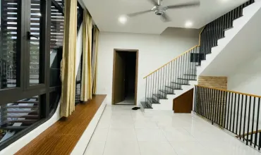 <1176LC>: BÁN NHÀ 2 MẶT TIỀN 3 TẦNG ĐƯỜNG SỐ – GẦN VINCOM THỦ ĐỨC – ĐƯỜNG THÔNG THOÁNG – ÔTÔ VÀO NHÀ.
