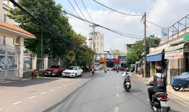 <288LC>: BÁN NHÀ 4 TẦNG – GẦN TRƯỜNG CĐ CÔNG NGHỆ THỦ ĐỨC – P. LINH CHIỂU – MẶT TIỀN KINH DOANH – 136.4M2 – NHÀ VUÔNG VỨC