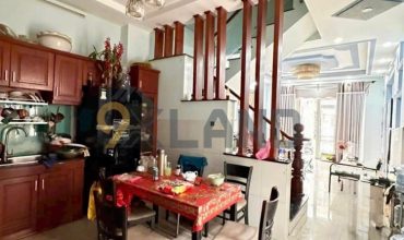 <504LTR>:BÁN NHÀ ĐẸP,XÂY KIÊN CỐ- 2 MẶT TIỀN HXH THOÁNG- GẦN ĐH NGÂN HÀNG