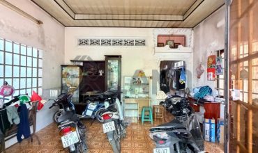 <828TT>: BÁN ĐẤT TẶNG NHÀ C4 KÈM 14 PHÒNG TRỌ – NGAY CHUNG CƯ TDH – CẠNH VÀNH ĐAI 2 – TRƯỜNG THỌ – DT 625M2 NGANG 25M