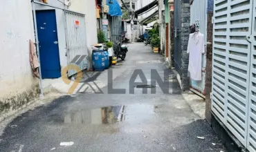 <1065Ltr>: BÁN GẤP NHÀ 1 TRỆT 1 LẦU. THÊM 3 PHÒNG TRỌ PHÍA SAU. HẺM XE HƠI LÊ VĂN CHÍ
