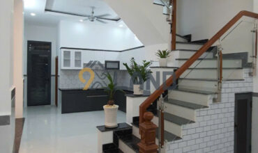 <1404LX>: NHÀ 1 TRỆT 2 LẦU + MÁI CHE HẺM Ô TÔ – ĐƯỜNG SỐ 8 – 57.3 M2
