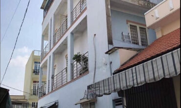 <116HBC>: BÁN GẤP NHÀ 1 TRỆT 3 LẦU HẺM Ô TÔ – ĐƯỜNG 4 – P. HBC – 62 M2