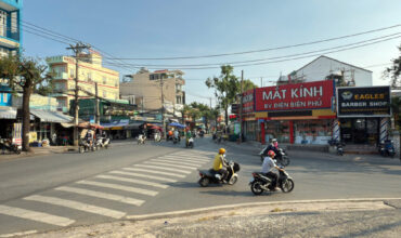 <2189LĐ>: BÁN ĐẤT MẶT TIỀN KINH DOANH SẦM UẤT ĐƯỜNG LÝ TẾ XUYÊN-P.LINH ĐÔNG-121.8M2