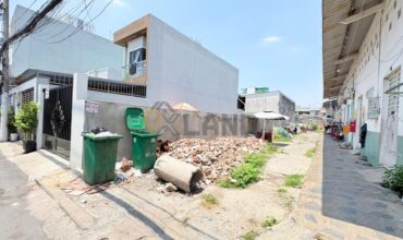 <1042TT>: BÁN GẤP LÔ ĐẤT 2 MẶT TIỀN TRUỚC SAU – NGAY CHỢ – RA ĐẶNG VĂN BI- VÕ VĂN NGÂN CHỈ 300M- KDC ĐÔNG ĐÚC – DT 392.5M2
