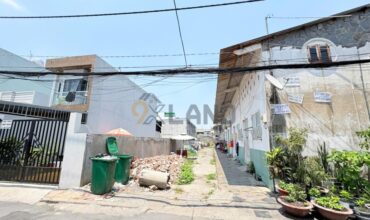 <1042TT>: BÁN GẤP LÔ ĐẤT 2 MẶT TIỀN TRUỚC SAU – NGAY CHỢ – RA ĐẶNG VĂN BI- VÕ VĂN NGÂN CHỈ 300M- KDC ĐÔNG ĐÚC – DT 392.5M2