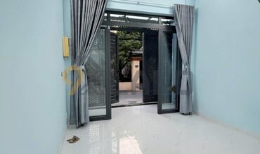 <956HBC>: NHÀ 3 TẦNG ĐÚC – GẦN MẶT TIỀN PHẠM VĂN ĐỒNG – TIỆN KINH DOANH BUÔN BÁN – ĐẤT VUÔNG VỨC