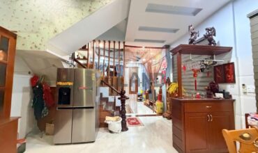 <2226LĐ>: BÁN NHÀ MẶT TIỀN TRƯỚC SAU CỰC THOÁNG – KINH DOANH ĐA NGÀNH NGHỀ – NHÀ KIÊN CỐ – 141M2 -NGANG 8M