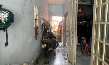 <80PLA>: BÁN GẤP NHÀ KHU DÂN CƯ SẦM UẤT- P. PHƯỚC LONG A- 55.7M2.
