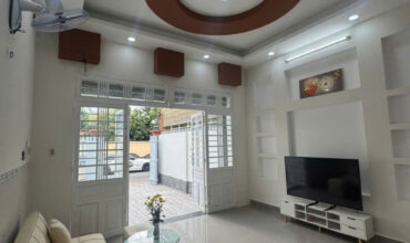 <1047LTQ9>: BÁN NHÀ MẶT TIỀN ĐƯỜNG SỐ 7- GẦN CHỢ LONG TRƯỜNG -P.LONG TRƯỜNG-69.7M2