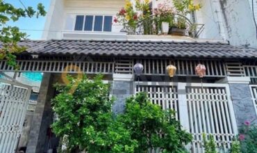 <388LT>: HÀNG HIẾM – BÁN NHÀ 2TẦNG XÂY KIÊN CỐ – ÔTÔ VÀO NHÀ – GẦN ĐH CẢNH SÁT – 80M2 NGANG 8M