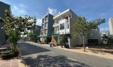 <500BD>: BÁN GẤP ĐẤT MẶT TIỀN – QUỐC LỘ 1K ĐI VÀO – KHU AN NINH – DÂN TRÍ CAO – 76 M2