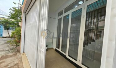 <1458LX>: BÁN NHÀ 2 TẦNG KIÊN CỐ – SÁT HỆ THỐNG SIÊU THỊ GO – GẦN TRƯỜNG HỌC CÁC CẤP – KHU DÂN TRÍ CAO – 54.3 M2