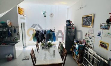<533Ltr>: BÁN NHÀ 2 TẦNG HXH NGAY TRƯỜNG ĐH NGÂN HÀNG – NGAY KHU ẨM THỰC SẦM UẤT HD2 – 55.4 M2