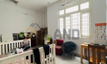 <533Ltr>: BÁN NHÀ 2 TẦNG HXH NGAY TRƯỜNG ĐH NGÂN HÀNG – NGAY KHU ẨM THỰC SẦM UẤT HD2 – 55.4 M2